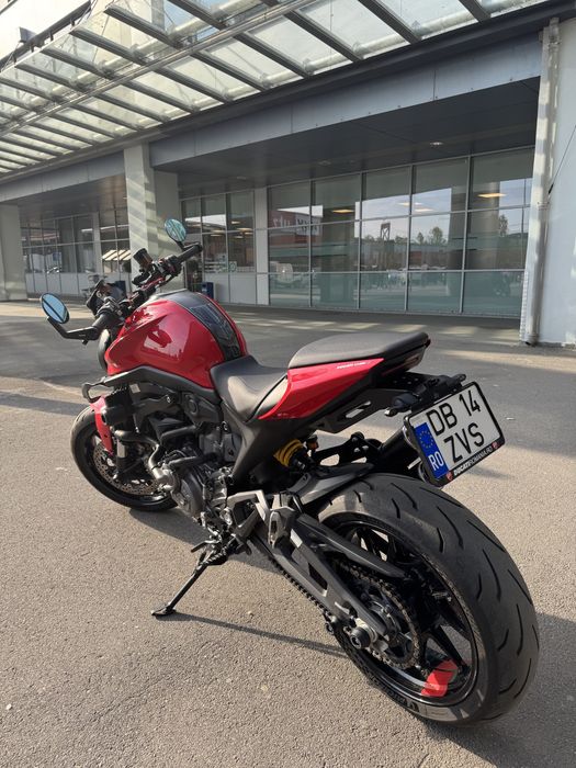 Ducati Monster 937 +