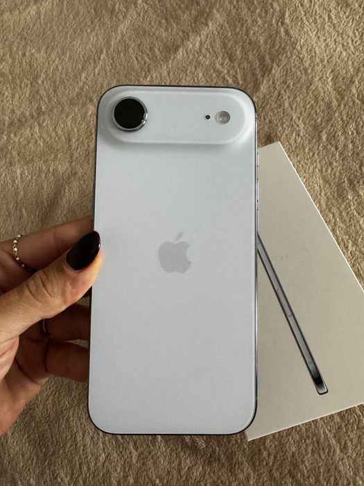 iPhone Air 256GB Sky Blue