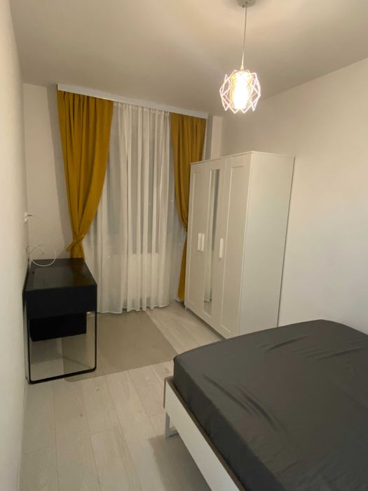 Inchiriez Apartament 3 Camere Ultracentral Câmpina