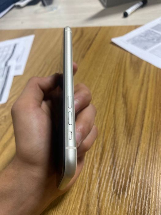 Iphone 11 sotiladi