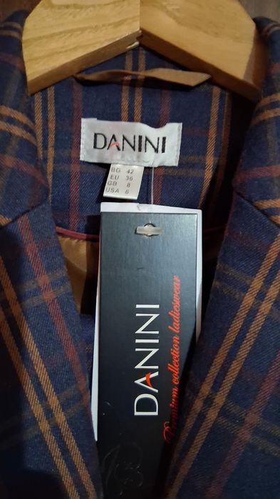 Дамски костюм Danini