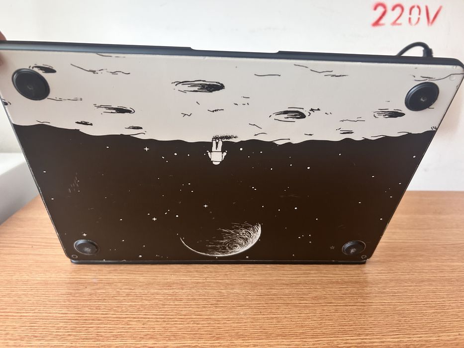 Apple MacBook Air M3 | 8GB RAM | Baterie 99% (74 Cicluri) | Stare Impecabilă