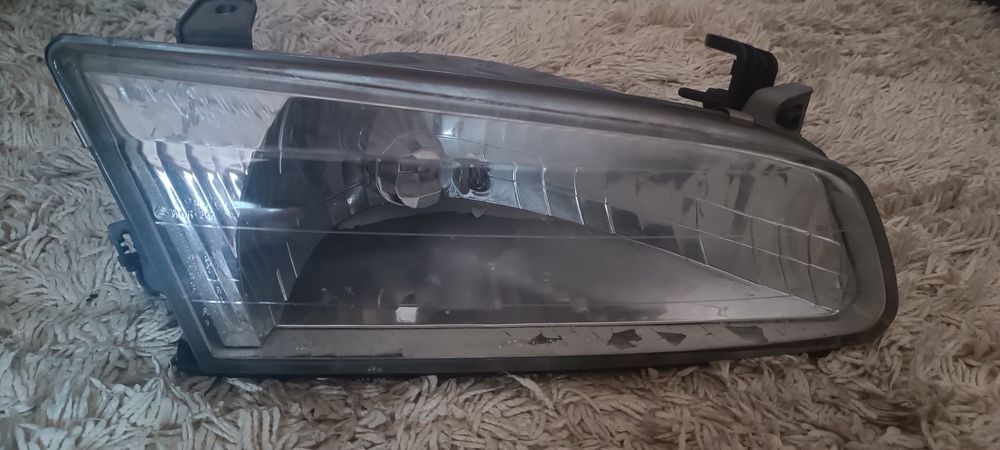Фара правая сторона оригинал