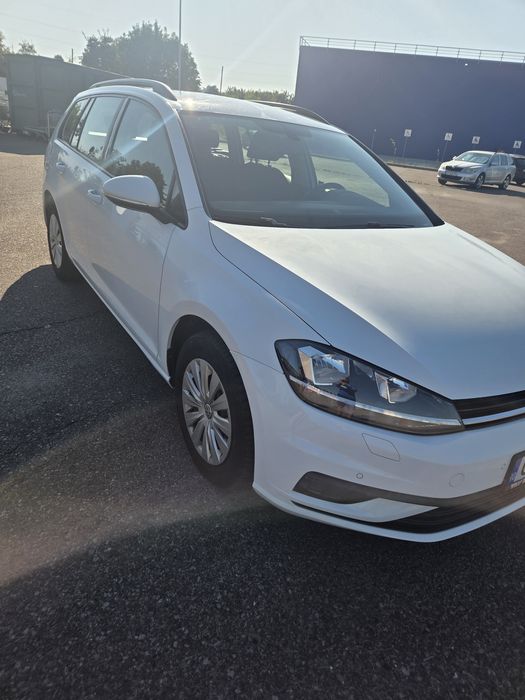 VOLKSWAGEN Golf 2018 — imagine 1