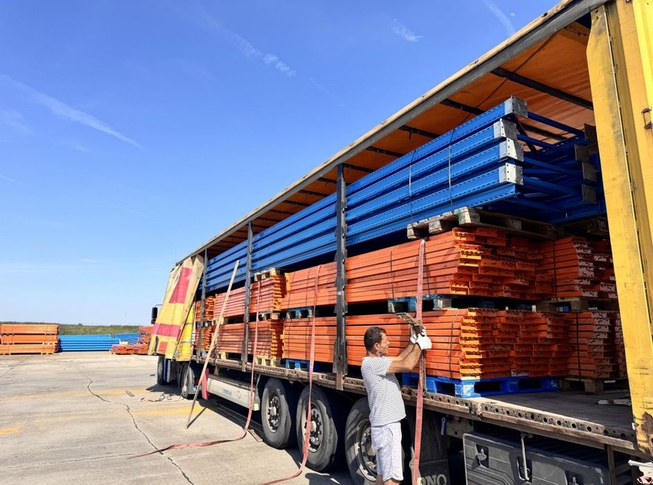 Rafturi metalice industriale reglabile 
Avem orice dimensiuni livram i