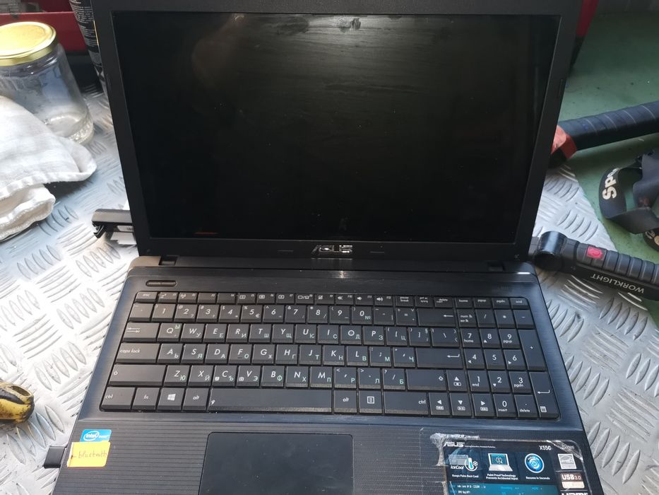 Лаптоп ASUS X55C ЗА Части!!!