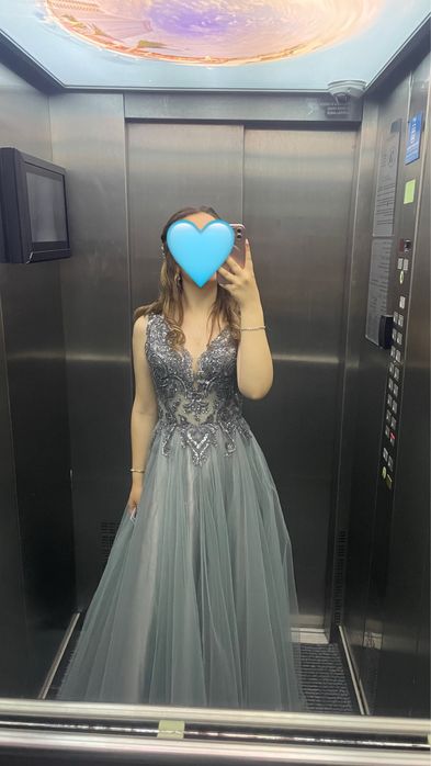 Бутикова бална рокля