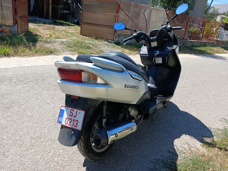Suzuki burgman 150