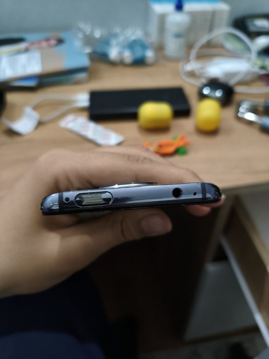 Поко ф2 про (не заряжается)