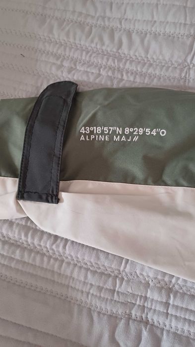 Дамско туристическо яке Bershka