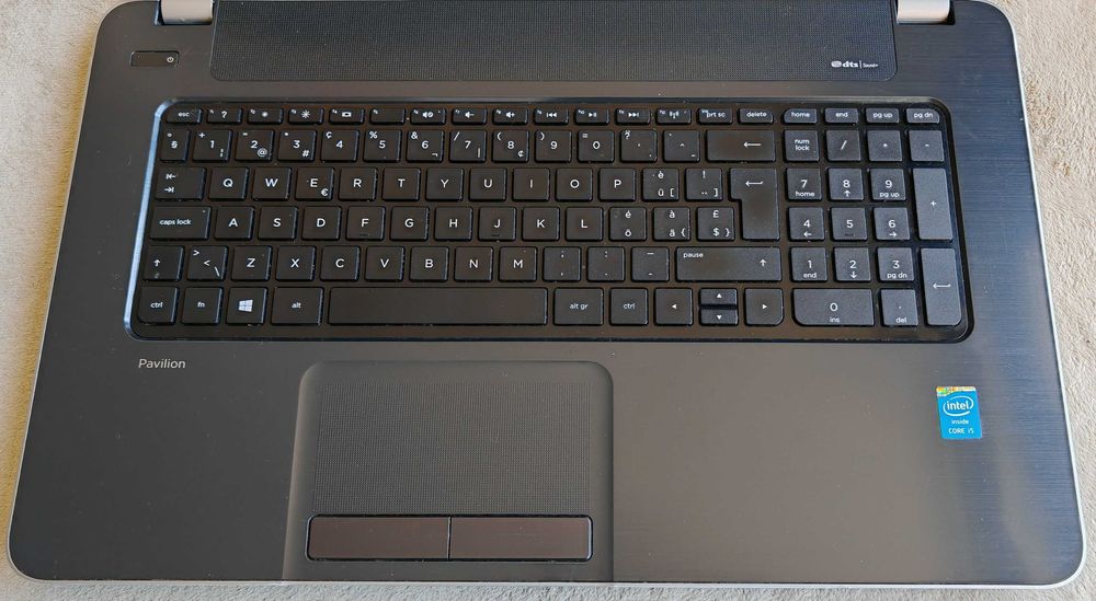HP Pavilion 17.3" HD+ Intel i5‑4200M 8GB SSD Samsung 860EVO 250GB