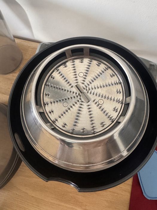 Storcator de fructe si legume Philips HR1869 – 900W