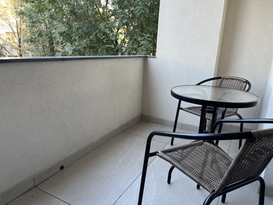 Inchiriez apartament 2 camere / bloc nou