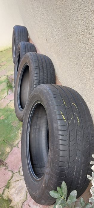 Anvelope vara 215 60 r17