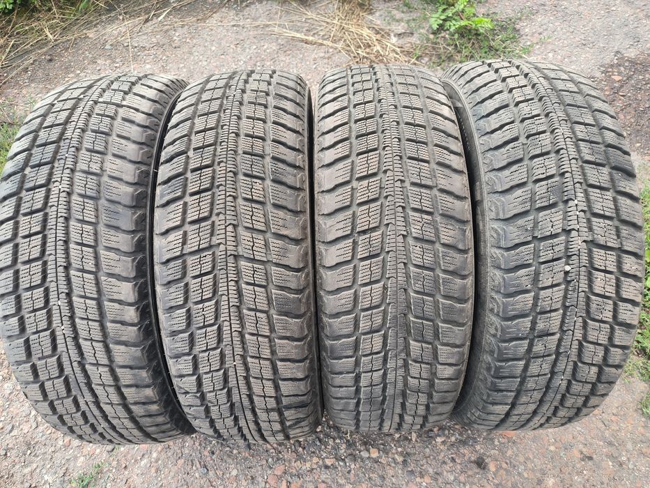 Продам резину r17