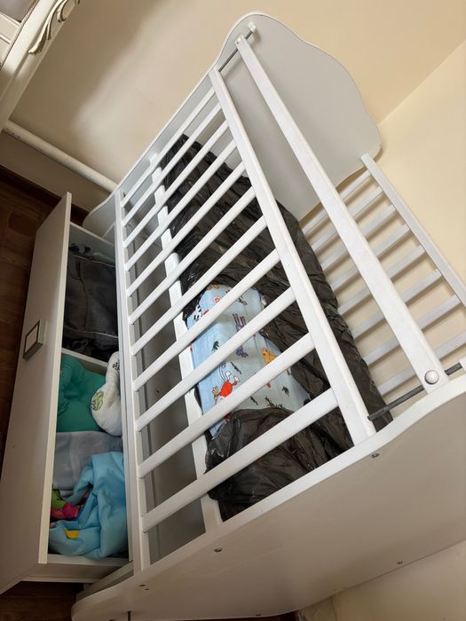 Манеж с матрасом и механизмом