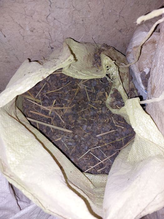 Навоз ,гум удобрение