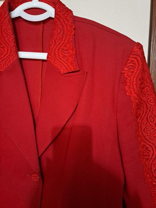 Продаётся женский жакет размер 46