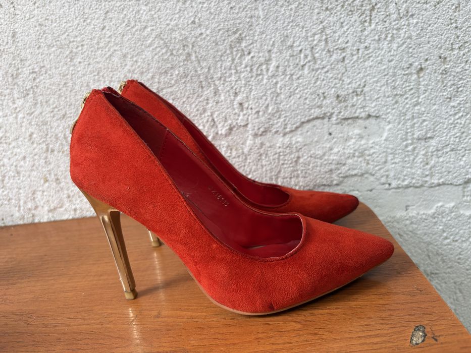 pantofi cu toc POEMA
