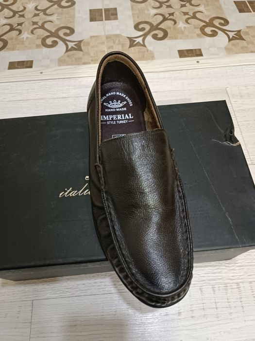 Продам мужские туфли 42