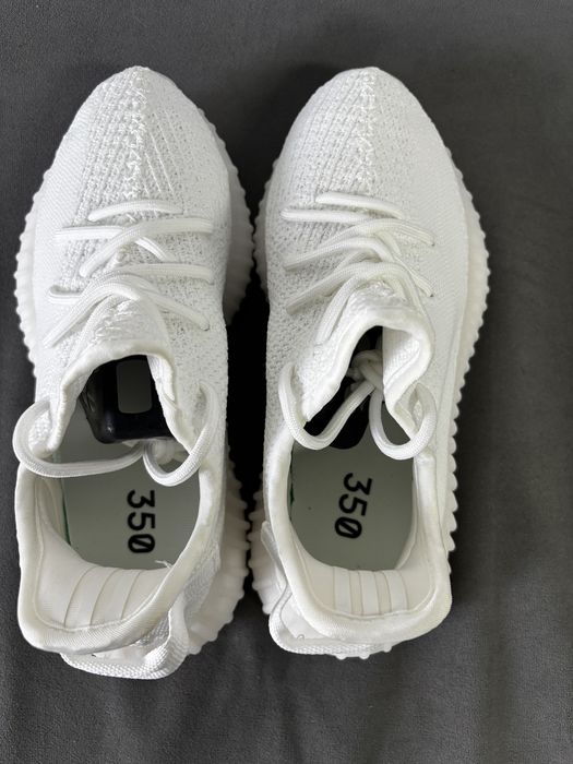 Yeezy marime 37