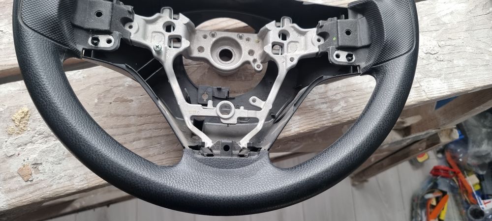 Руль тойота рав4 для 2013-19гг