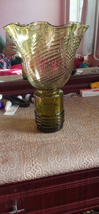 Ваза для цветов в отличном состоянии