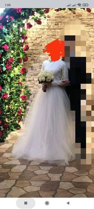 Свадебное платье с аксессуарами размер 44 46. А также свадебный ободок