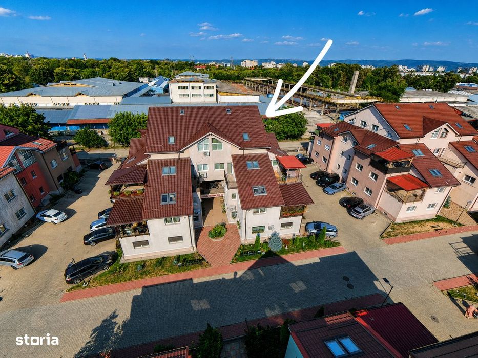 Apartament pe 2 niveluri, cu boxa si loc de parcare in Complex Cupidon