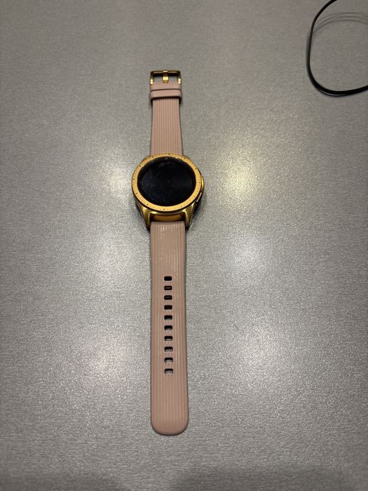 Samsung Galaxy Watch primul model