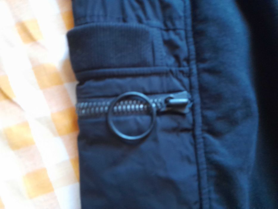 Vand Pantaloni de la Vagabond