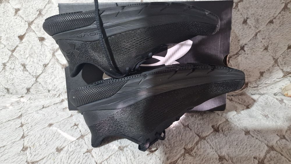 Under Armour mărimea 44,5