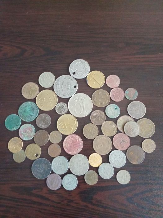 Стари царски и соц.монети.