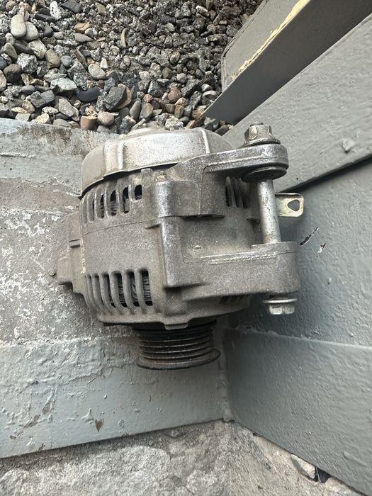 Генератор тоюта карина е