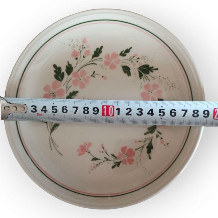 Сервиз за закуска от Biltons England ,,Розови цветя".