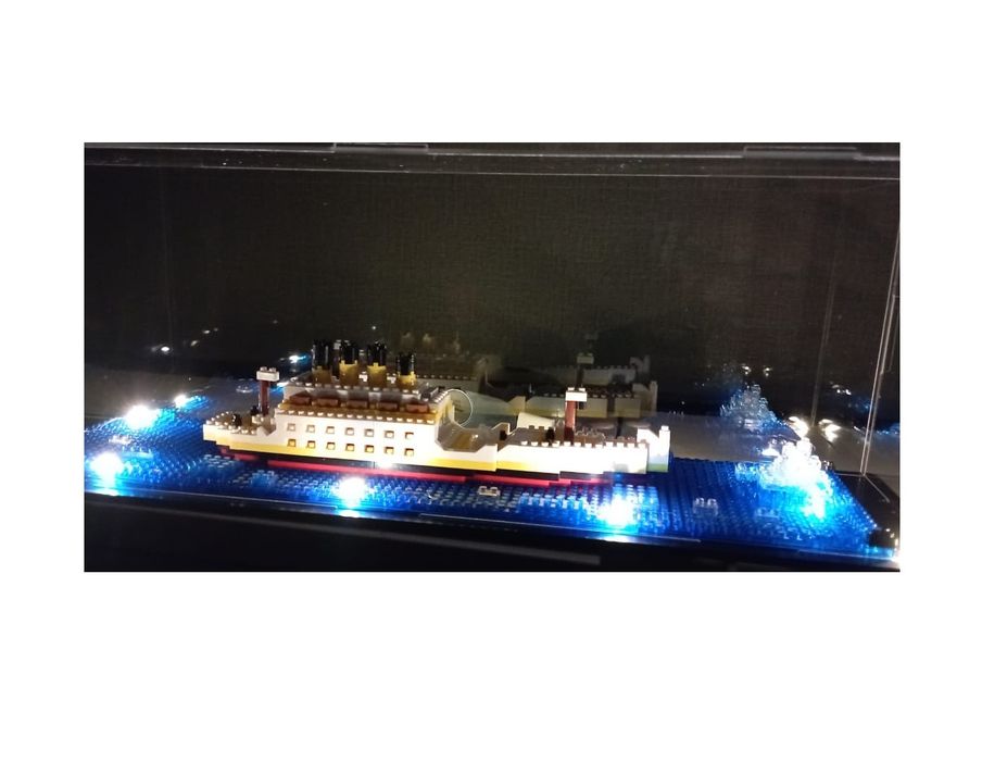 Продам конструктор титаник