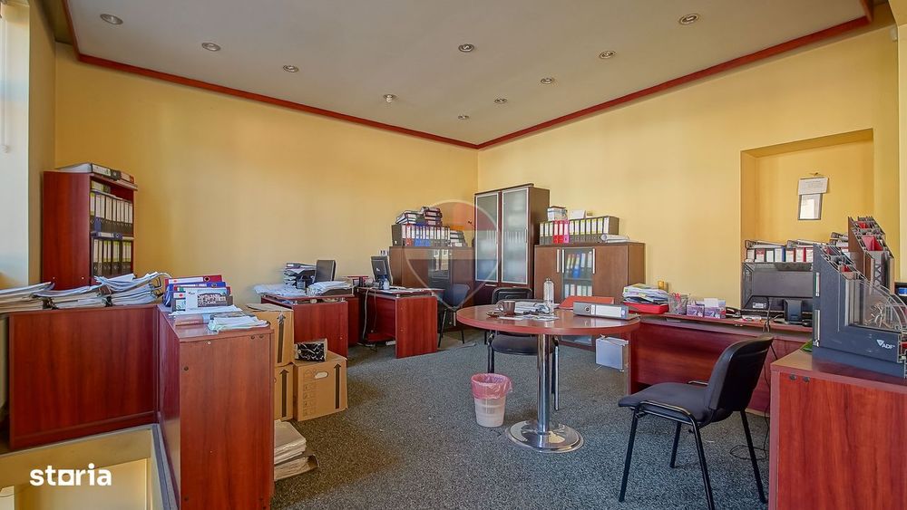 Spațiu comercial de închiriat ! Spaţiu comercial 120 mp.