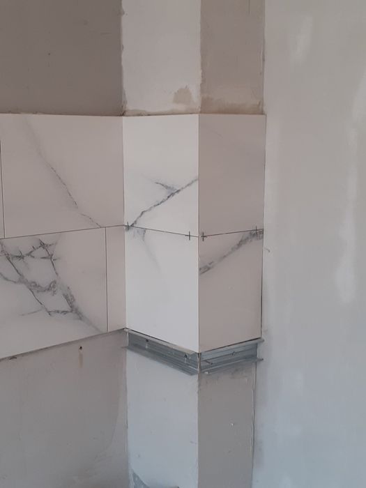 Echipa serioasa executam amenajări interioare