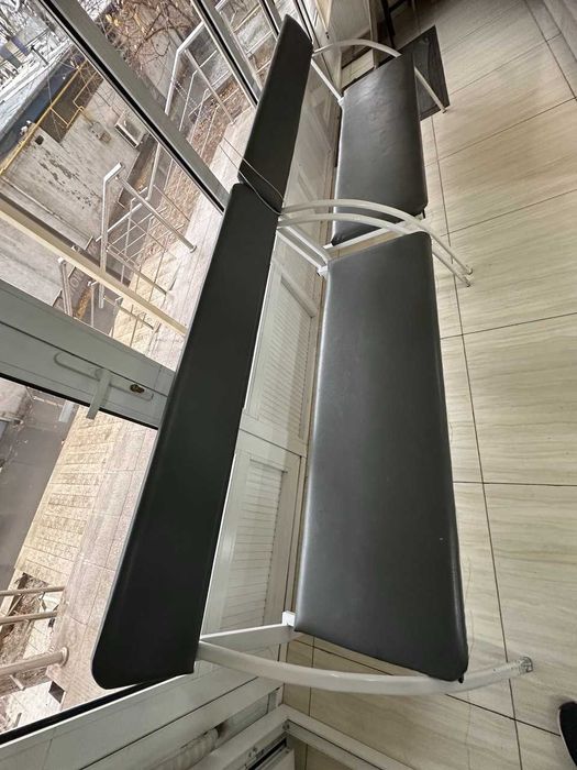 Кушетки и скамейки медицинский продаётся