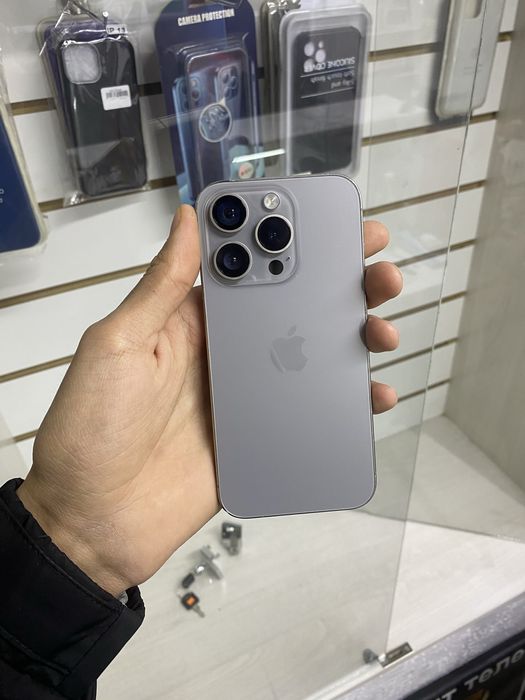 Продам Айфон 15 Pro 256gb