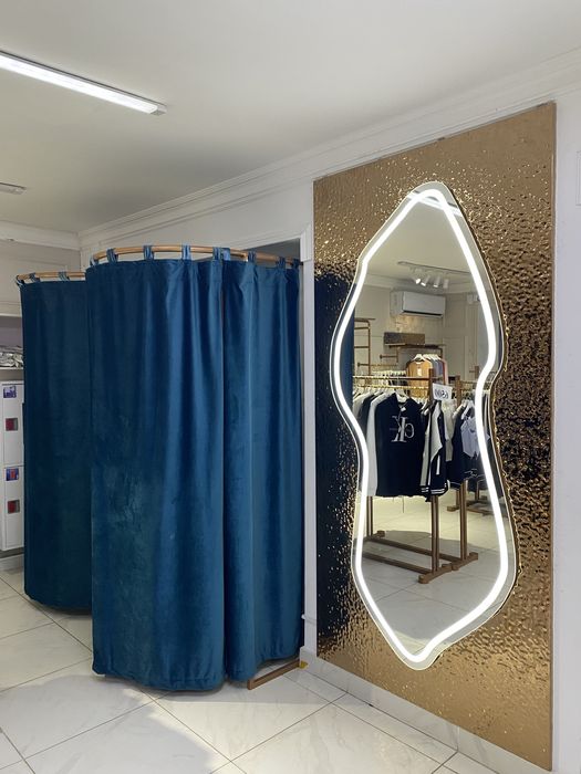 Мебель, витрины для одежды