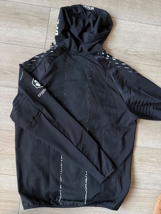 UFC X Venum горнище(ветровка), НОВ модел размер М