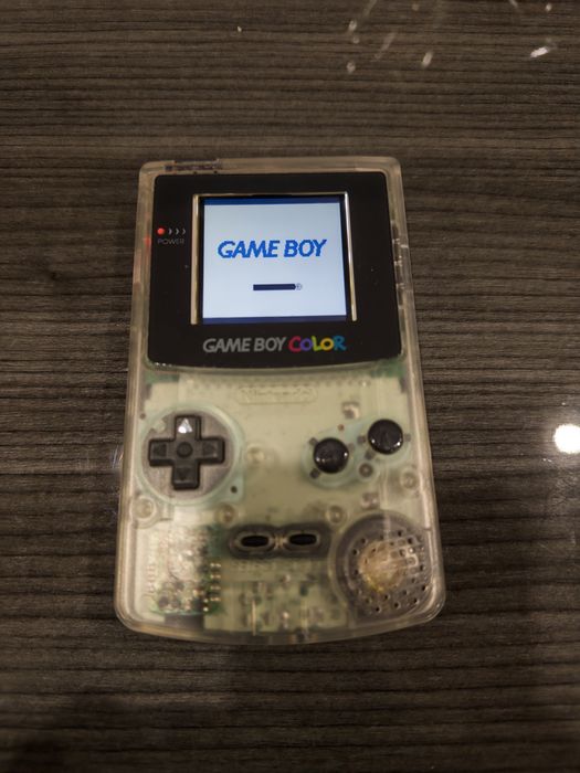 Продаю Gameboy Color