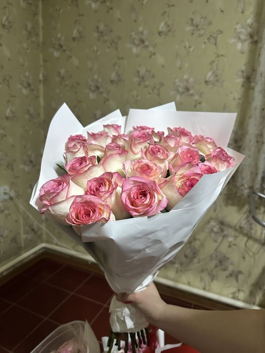 цветы розы 25 шт