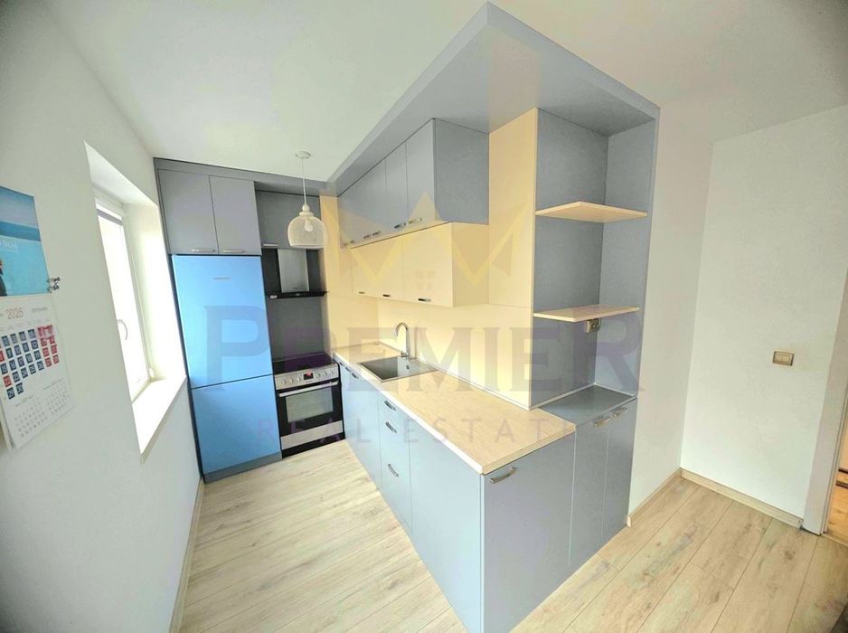 Продава се Тристаен апартамент в Варна, Автогара - 72 кв.м за 2475 €/кв.м - Снимка #2