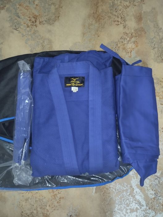Продам кимоно для борьбы дзю-до