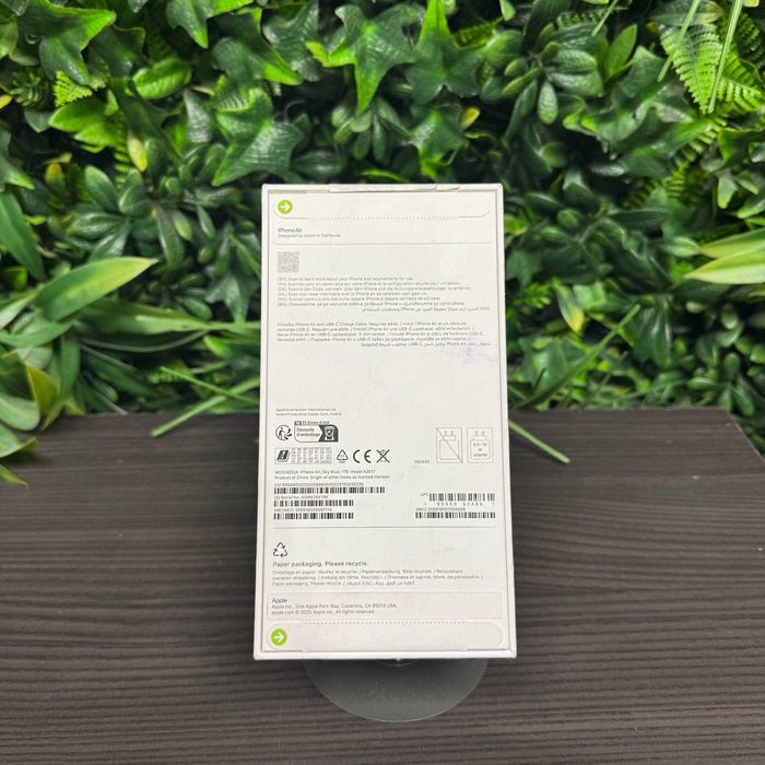 Iphone Air 1 TB | Неразопакован | 36м Гаранция | Sky Blue