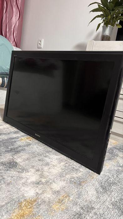 Телевизор в идеальном сост