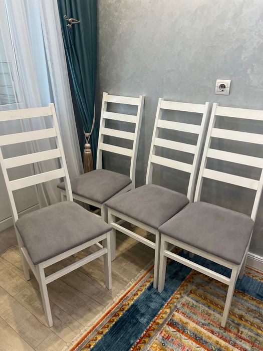 Продам стулья 4 штуки