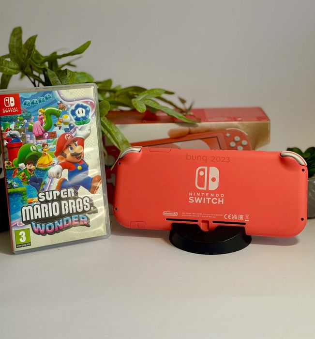 Nintendo Switch Lite Coral (Корал/Розов) + Super Mario Bros. Wonder | КАТО НОВО!